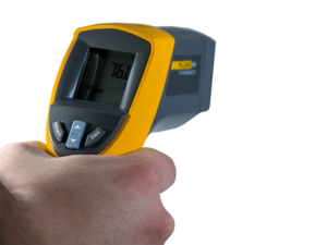 Fluke 561 in hand